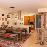 Garden Of Eden - 2 Bdrs, Elevator, Ac And Terrace