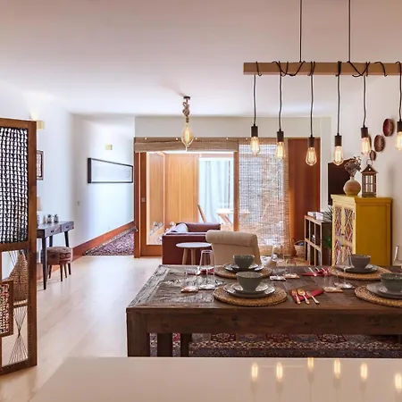 Garden Of Eden - 2 Bdrs, Elevator, Ac And Terrace * Porto