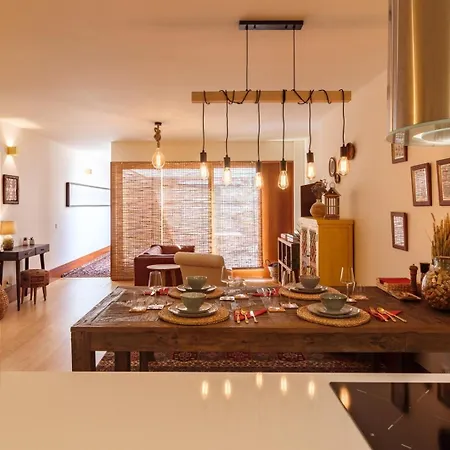 Apartment Garden Of Eden - 2 Bdrs, Elevator, Ac And Terrace