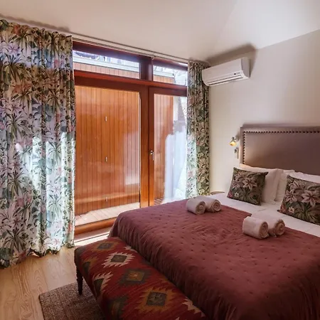 Garden Of Eden - 2 Bdrs, Elevator, Ac And Terrace * Oporto
