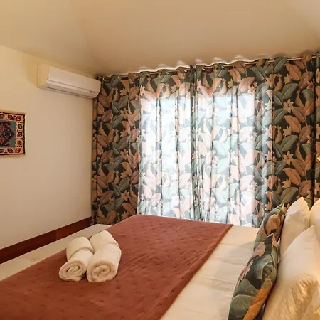 Garden Of Eden - 2 Bdrs, Elevator, Ac And Terrace * Oporto