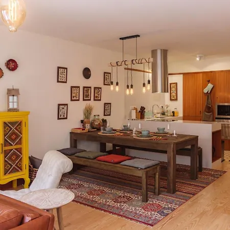 Apartment Garden Of Eden - 2 Bdrs, Elevator, Ac And Terrace Porto