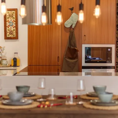 Apartment Garden Of Eden - 2 Bdrs, Elevator, Ac And Terrace Porto