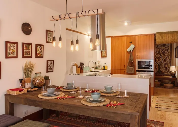 Garden Of Eden - 2 Bdrs, Elevator, Ac And Terrace * Porto