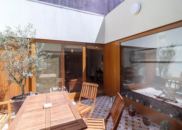 Garden Of Eden - 2 Bdrs, Elevator, Ac And Terrace Porto