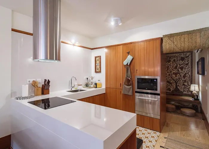 Garden Of Eden - 2 Bdrs, Elevator, Ac&terrace * Porto