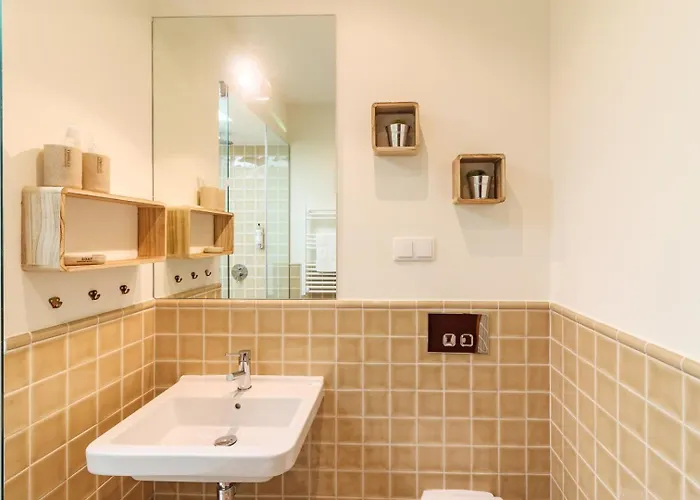 Garden Of Eden - 2 Bdrs, Elevator, Ac And Terrace Apartmán