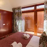 Garden Of Eden - 2 Bdrs, Elevator, Ac And Terrace Διαμέρισμα Πόρτο
