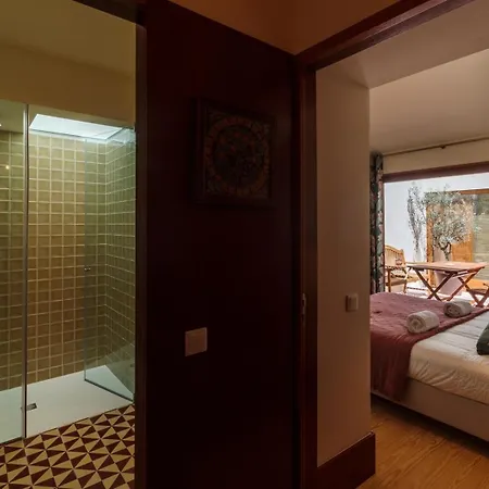 Garden Of Eden - 2 Bdrs, Elevator, Ac And Terrace