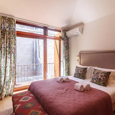 Garden Of Eden - 2 Bdrs, Elevator, Ac And Terrace Apartment Porto