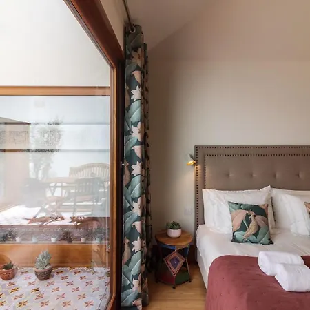 Apartment Garden Of Eden - 2 Bdrs, Elevator, Ac And Terrace Porto