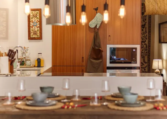 דירה Garden Of Eden - 2 Bdrs, Elevator, Ac And Terrace פורטו